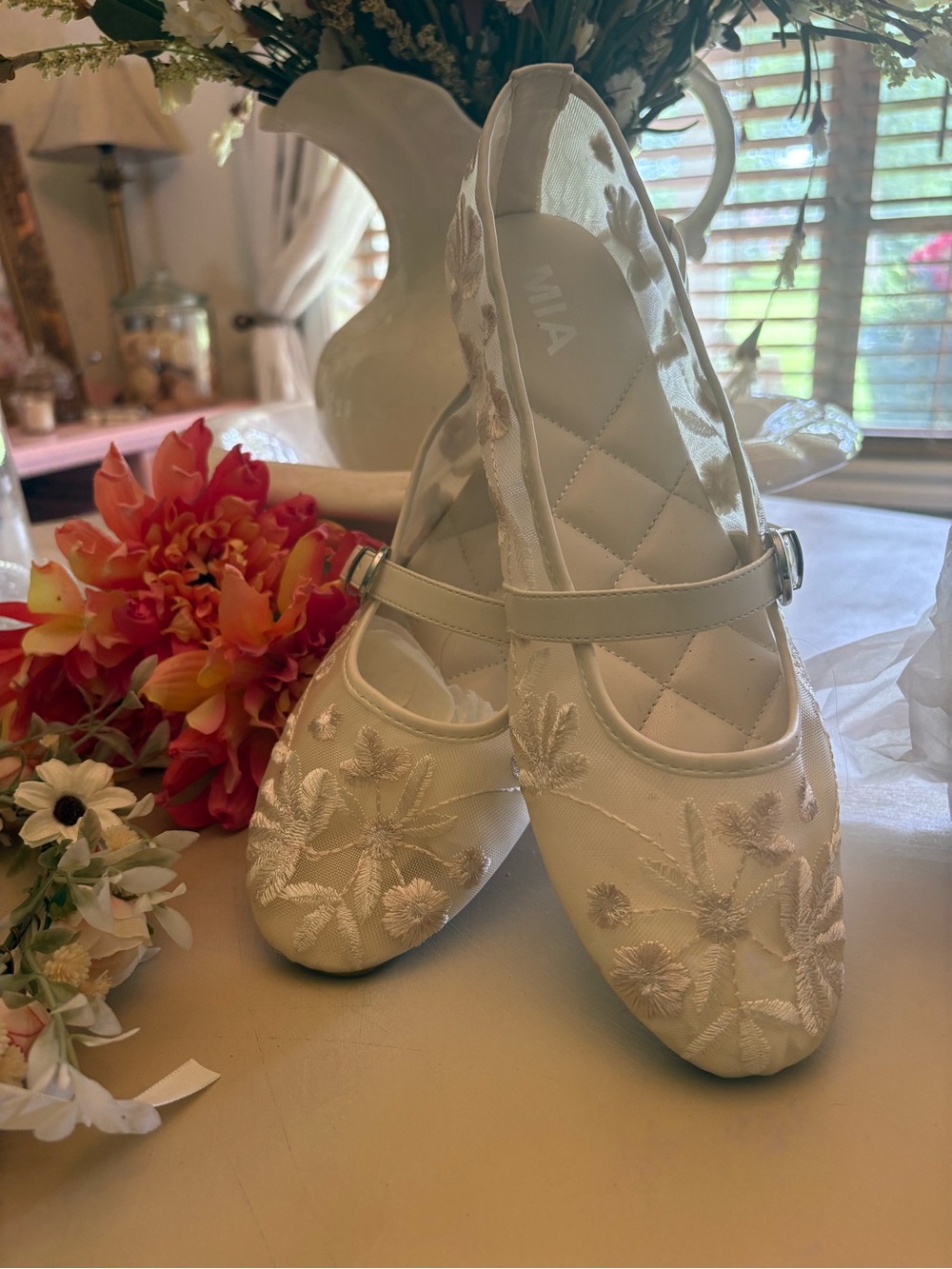 MIA Nude/Tan Casual Flats - Size 9½